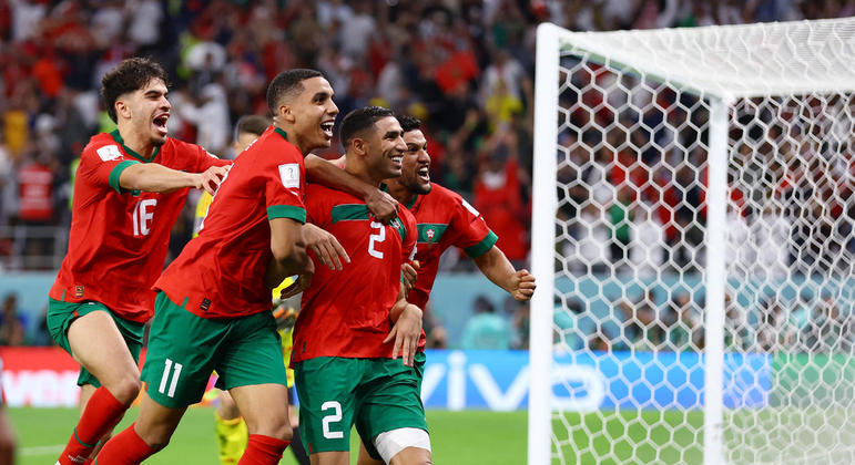 Goleiro brilha nos pênaltis, Marrocos elimina Espanha e vai às quartas
