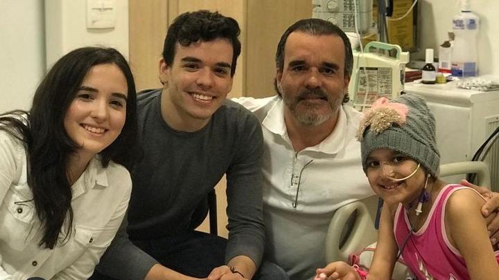 Cearense perde 3 filhos para o câncer e enfrenta tratamento da doença: ‘vivo, além do luto, a luta’