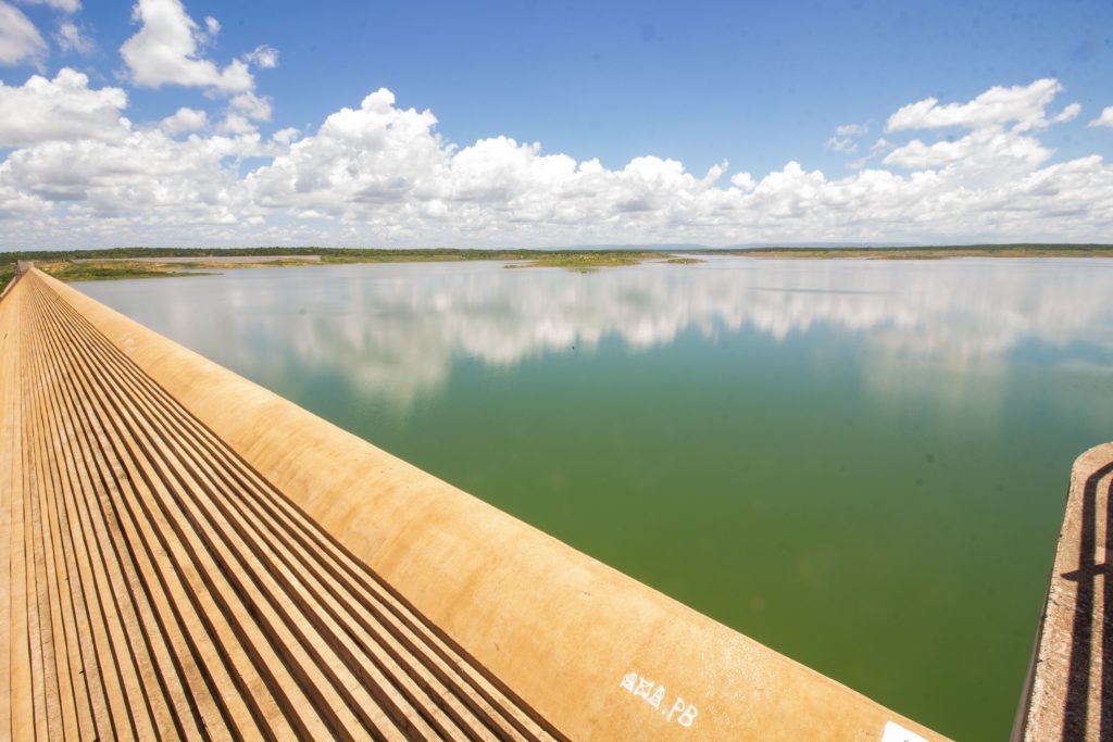 Açude de Cruzeta e outros quatro reservatórios recebem água das últimas chuvas