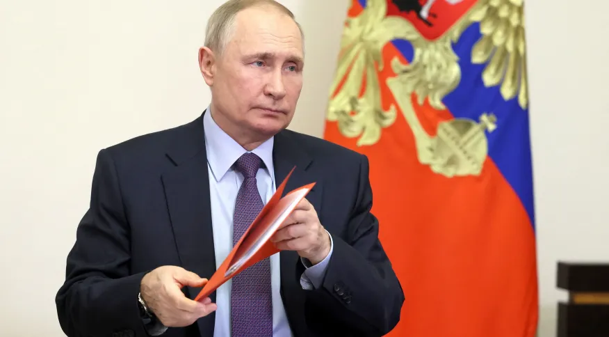 Mundo Putin diz que Rússia está pronta para negociar solução sobre guerra na Ucrânia