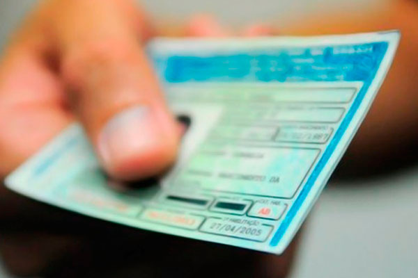 Detran reforça que CNH vencida volta a ter prazo de renovação de 30 dias; saiba como renovar