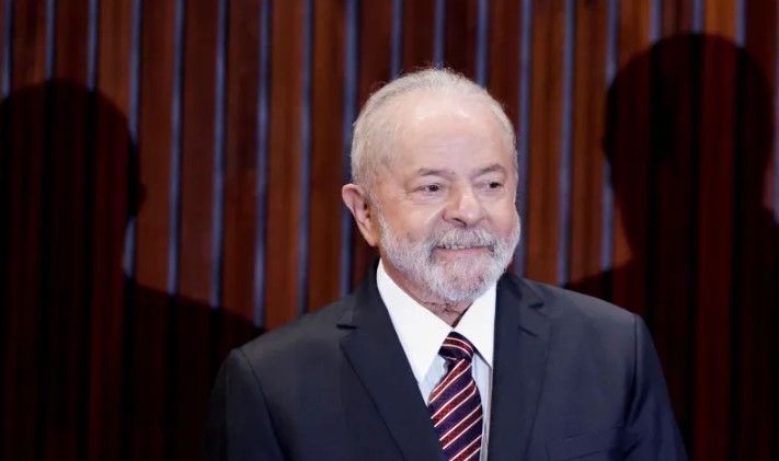 Lula usará no gabinete presidencial telefone que não permite grampo