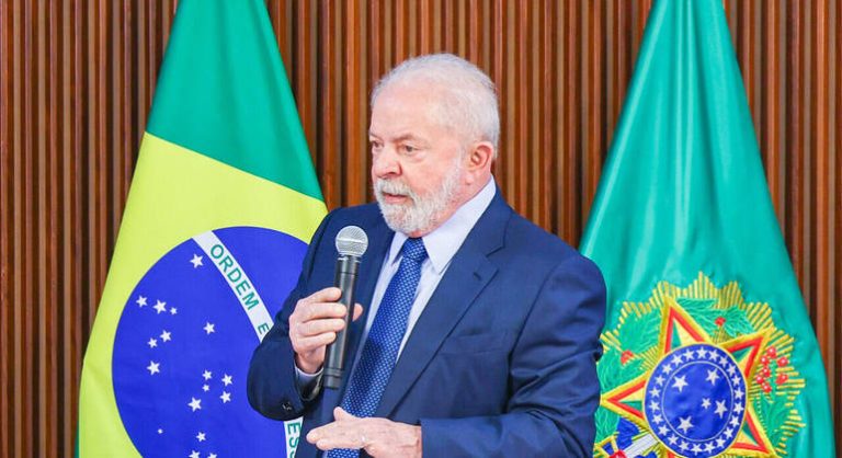 Lula diz que Rússia errou ao invadir Ucrânia, mas que ‘quando um não quer, dois não brigam’