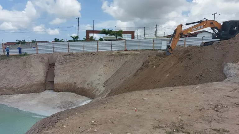 Prefeitura de Parnamirim começou a aterrar a ‘Lagoa Azul’ para evitar contaminação do lençol freático