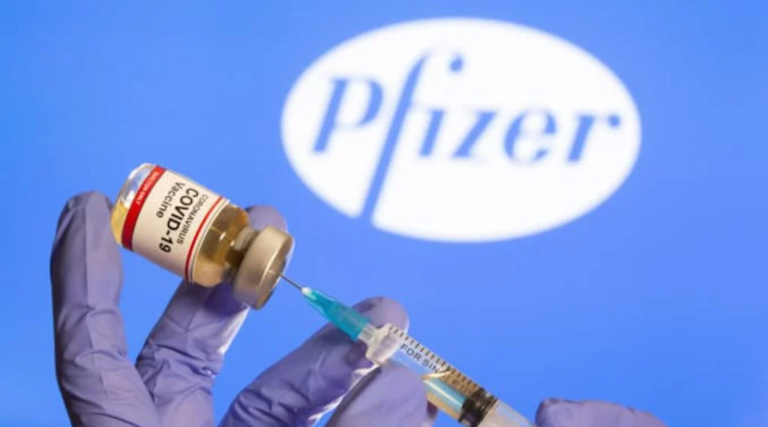 Pfizer tem receita recorde de US$ 100 bilhões em 2022