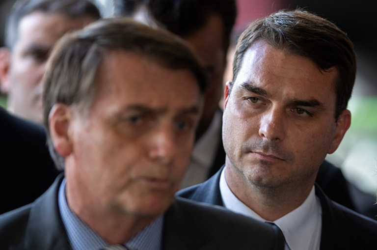 Flávio lança Bolsonaro candidato a presidente em 2026