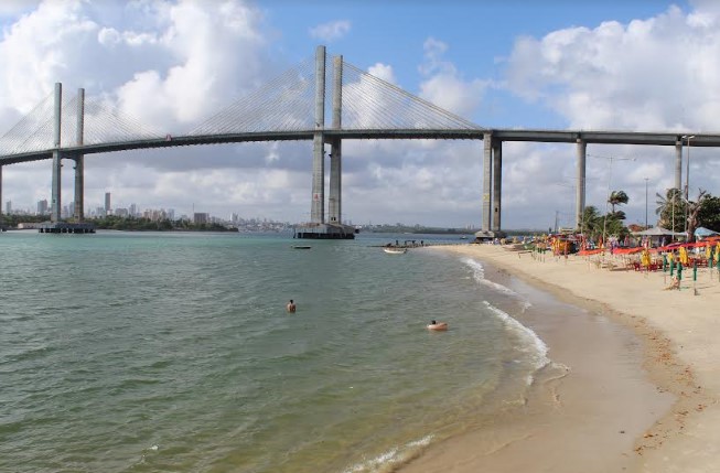 Boletim aponta nove pontos impróprios para banho no RN; veja quais são