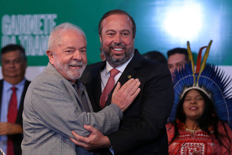Ministro insiste em levar bolsonaristas para o governo Lula e irrita petistas
