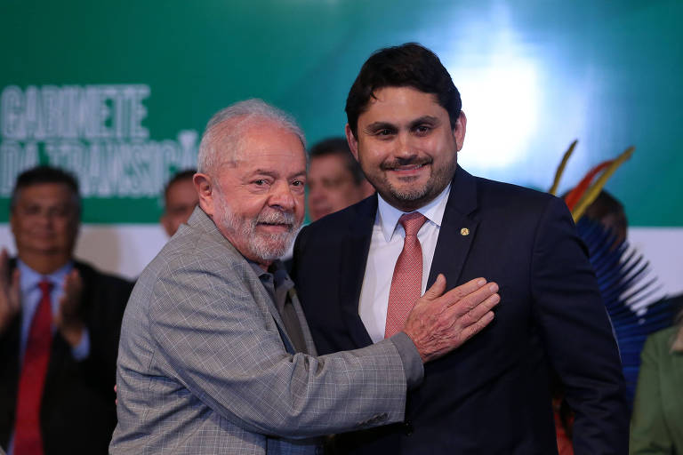 Juscelino Filho, ministro das Comunicações de Lula, usou recursos do fundo eleitoral depois das eleições, diz MP