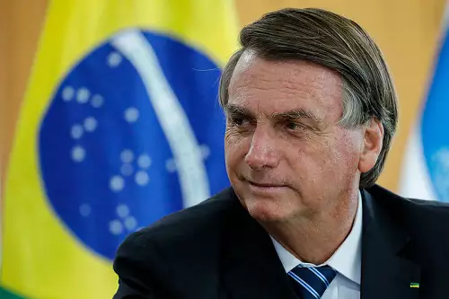 Bolsonaro realiza comício com apoiadores em Extremoz