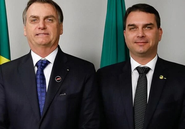 Impedir candidatura de Bolsonaro seria interferência na democracia, diz Flávio