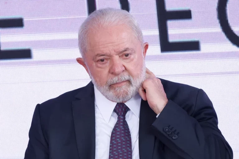 Deputado aciona MP por suposto uso pró-Lula das redes do Planalto