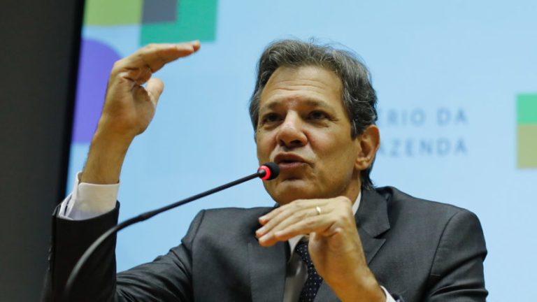 Haddad nega que irá voltar com CPMF em reforma tributária