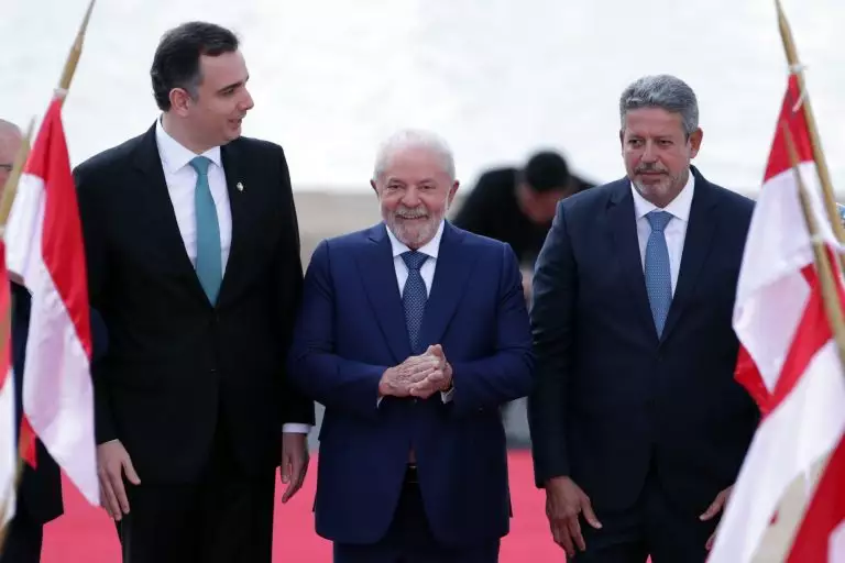 Presidente da Câmara diz que Lula não tem força para aprovar propostas