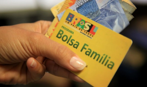 Bolsa Família: governo prevê excluir até dezembro mais 1 milhão de benefícios irregulares; 1,4 milhão já foram excluídos