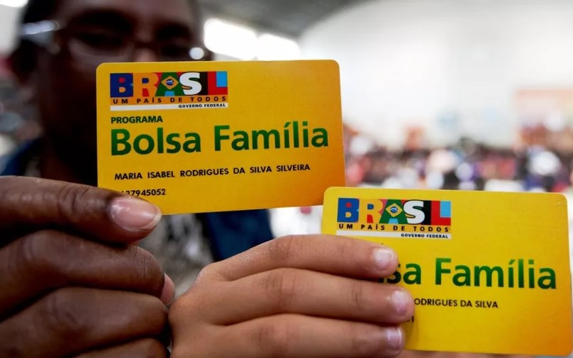 Ministério diz que governo Lula não retomará pagamento do 13º do Bolsa Família
