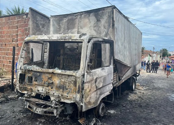 Governo confirma ao menos 259 ataques criminosos em cinco dias no RN