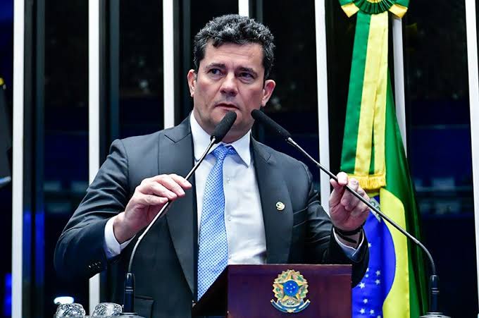 Moro tem primeiro embate com o PT no Senado e associa partido à corrupção