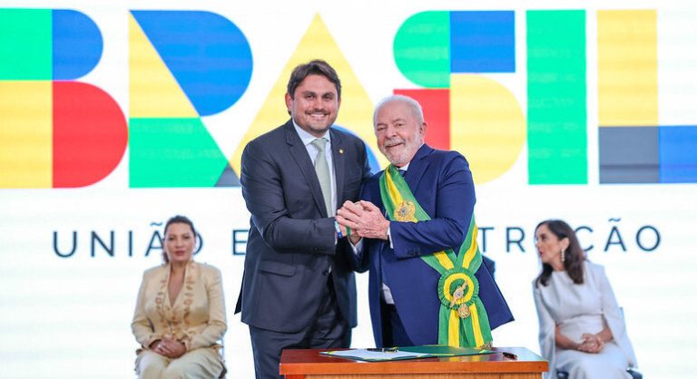 Alvo de denúncias, Juscelino Filho deve se reunir com Lula nesta segunda no Planalto