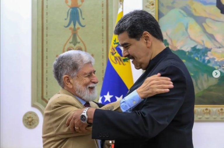 Maduro recebe chefe da assessoria especial de Lula na Venezuela para ‘acentuar relações’