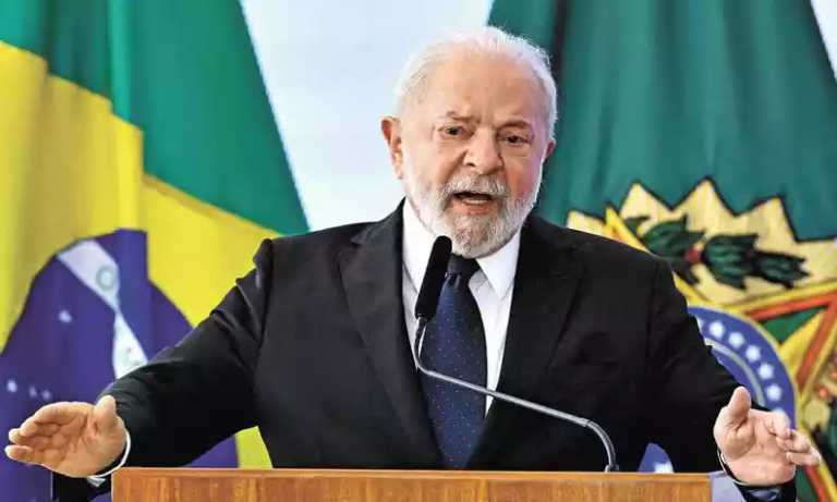 Lula se queixa sobre disputa de cotados ao STF e nome de Zanin segue favorito