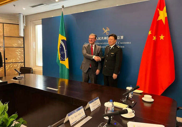 China suspende embargo à carne bovina do Brasil