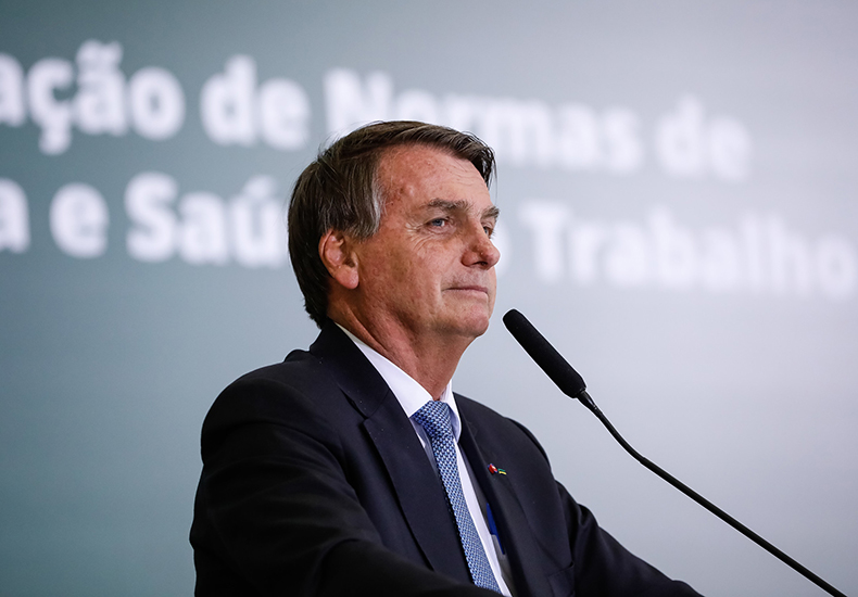 O ex presidente Jair Messias Bolsonaro diz à PF que não pediu inserção de dados em carteira de vacinação