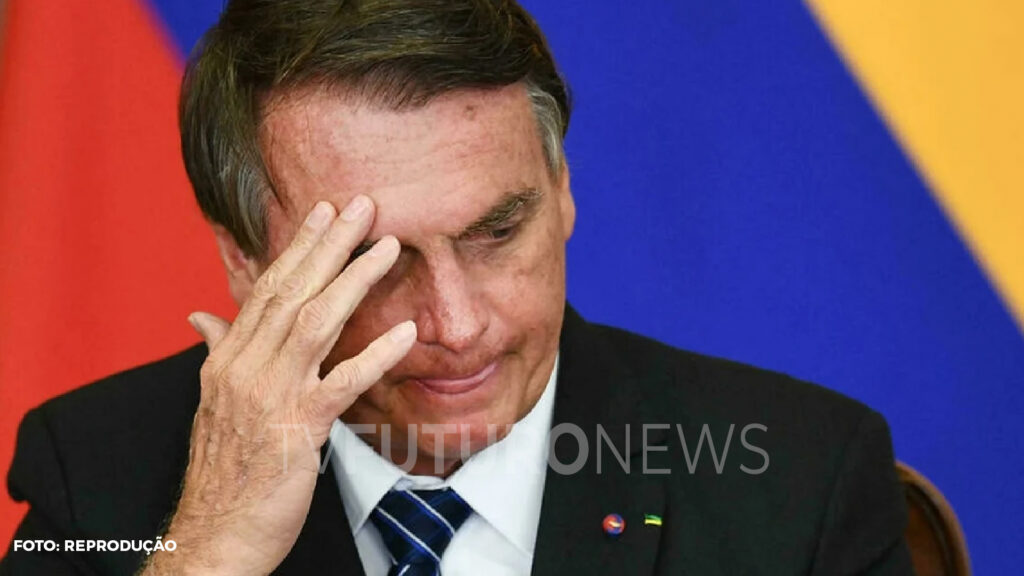 Revista Veja descobre que Exército prepara celas para Bolsonaro e aliados