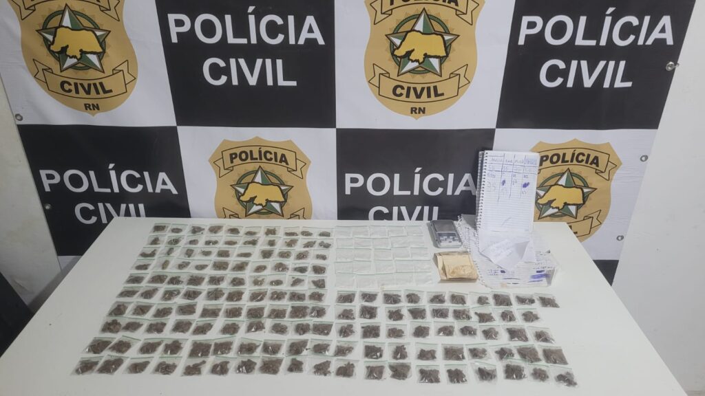Polícia Civil desmantela “boca de fumo” na praia de Pipa