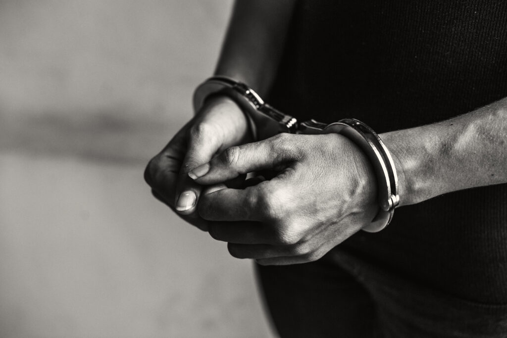 Polícia prende condenada por tráfico de drogas e associação para o tráfico em Parnamirim