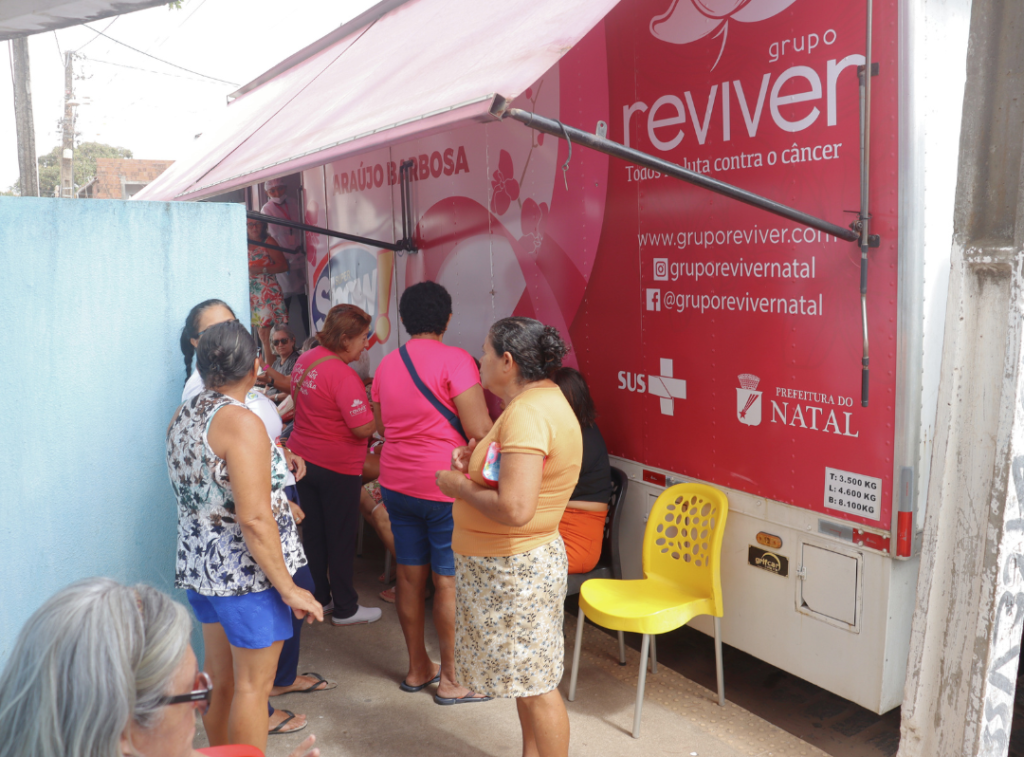 Serviço itinerante de mamografia chega ao bairro Bom Pastor