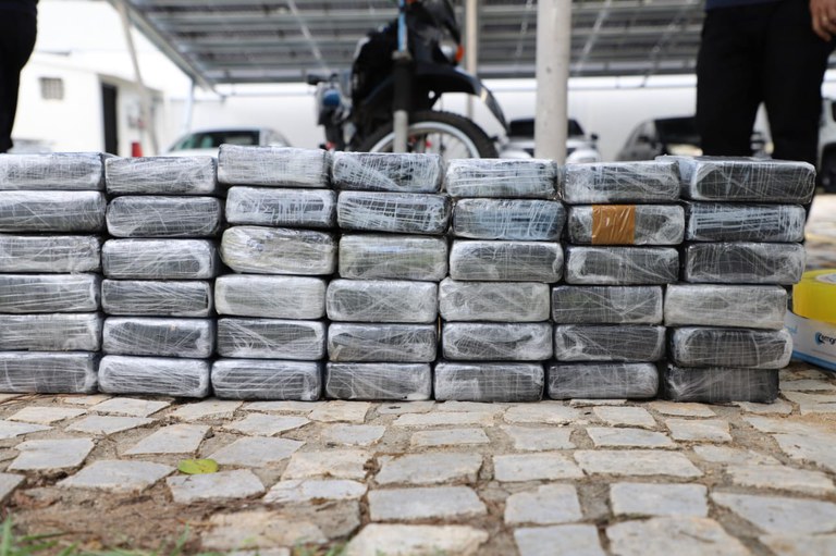 PF e Receita Federal apreendem 360 kg de cocaína em Parnamirim
