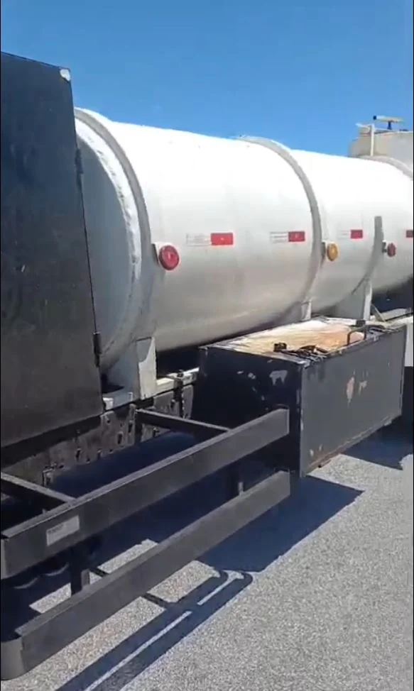 PRF intercepta caminhão com 3.100 litros de ácido clorídrico transportado de forma irregular no RN
