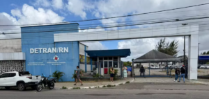 Trabalhadores(as) do DETRAN-RN paralisam atividades no dia 15 de julho