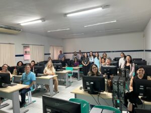 Prefeitura capacita profissionais do CEO para modernização do atendimento odontológico