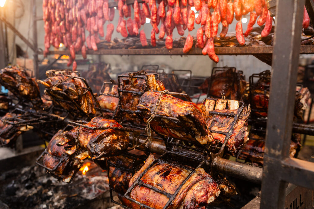 O maior festival gastronômico do Brasil, Torresmofest, está de volta a Natal