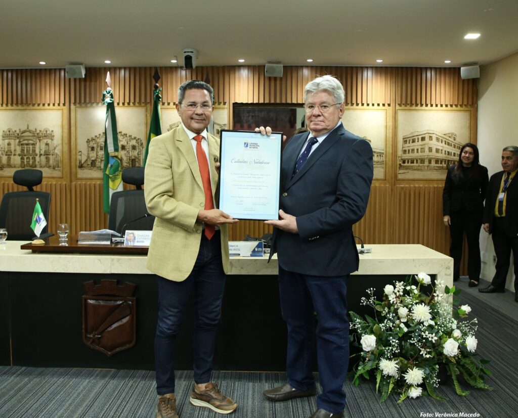 Engenheiro Manoel Negreiros Recebe Título de Cidadão Natalense em Sessão
