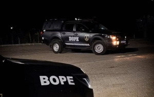 Filho mantém mãe refém durante surto psicótico em Natal