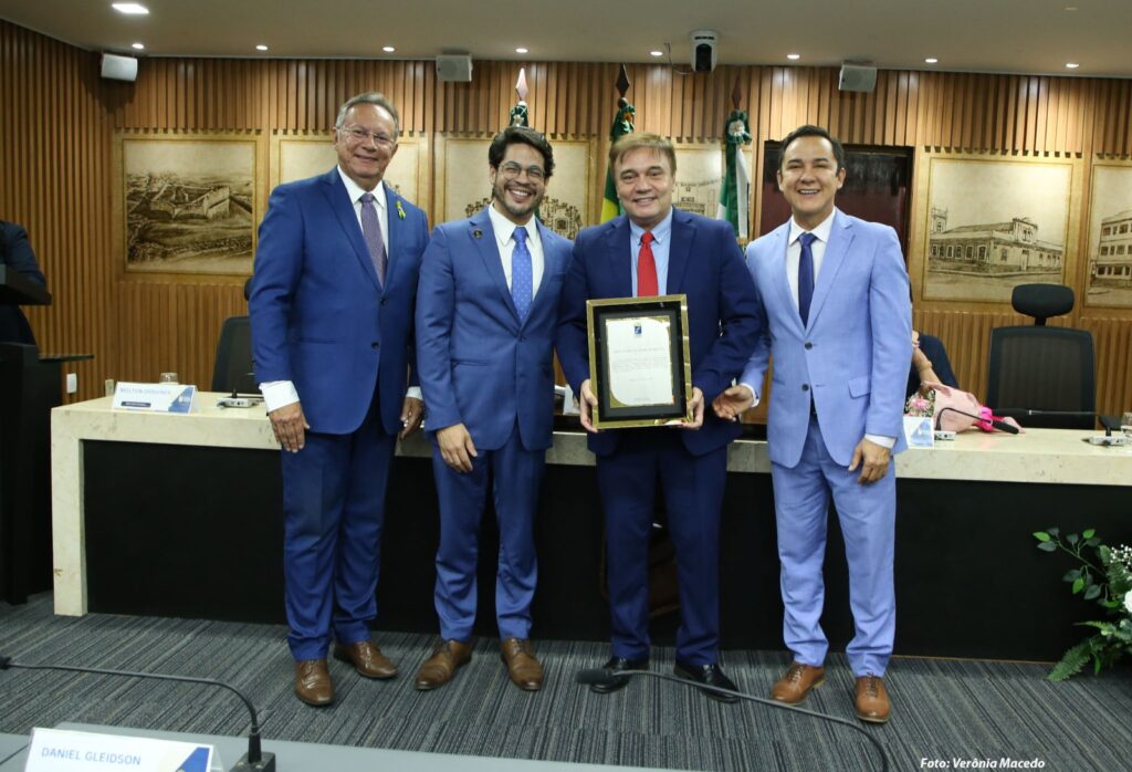 Câmara de Natal celebra criadores do Setembro Cidadão em sessão solene