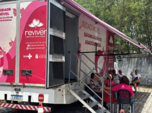 Unidade Móvel de Mamografia Atende Moradoras no Bairro Tirol Durante Outubro Rosa