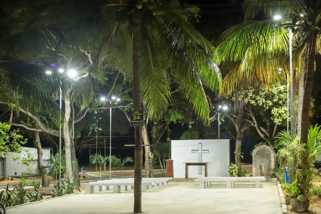 Prefeitura do Natal moderniza iluminação e revitaliza praça no Pitimbu