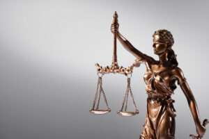 Advogada é condenada por reter indenização de cliente em Extremoz